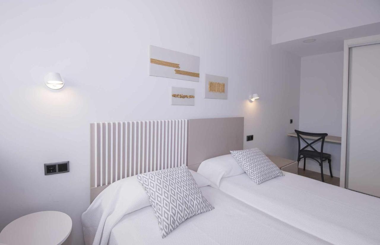 Adosadoduplex Marea Baja 3 Zona Playa Ideal Familias Parejas Y Amigos リャネス エクステリア 写真